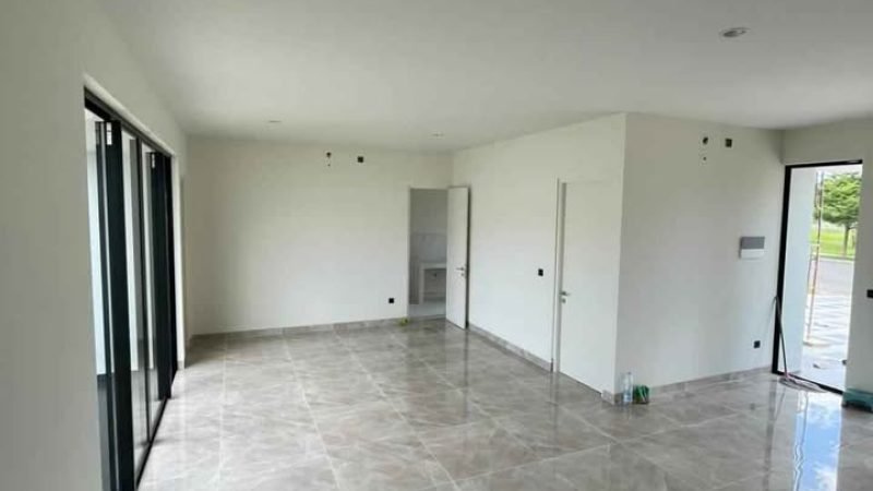 WhatsApp Image 2025-10-23 at 09.46.01 (1)